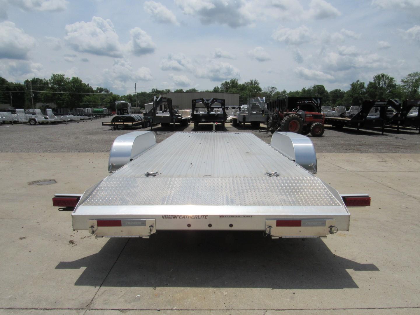 2018 Featherlite 3110 20 Fthr48186