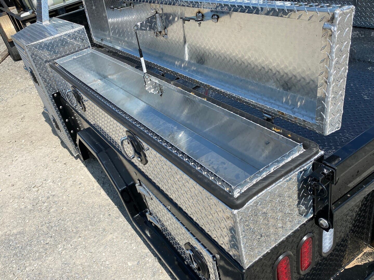 2022 Bradford Built BBCONTRACTOR9611234 9.4 DUAL WHL CHASSIS BB23328