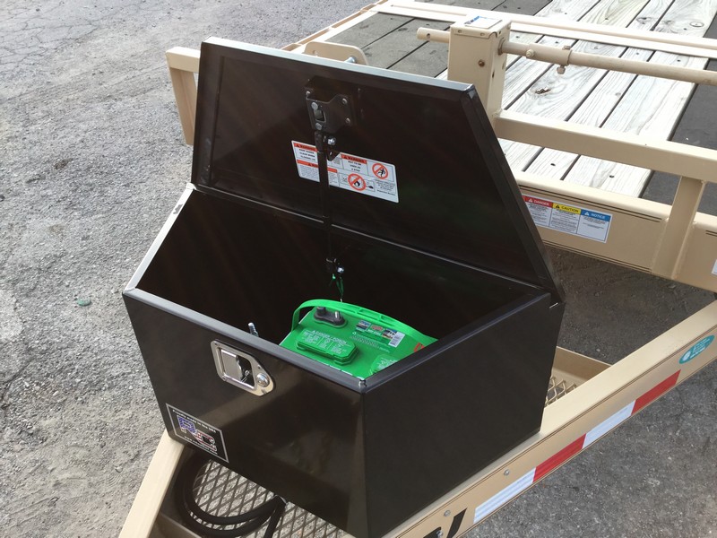 STEEL TONGUE TOOLBOX AND INTERSTATE BATTERY COMBO